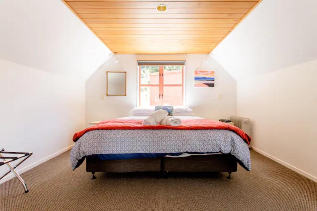 Hot Tub And Views Over Central Queenstown - Entire Holiday House Zewnętrze zdjęcie